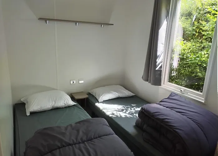 Camping Domaine Du Phare *